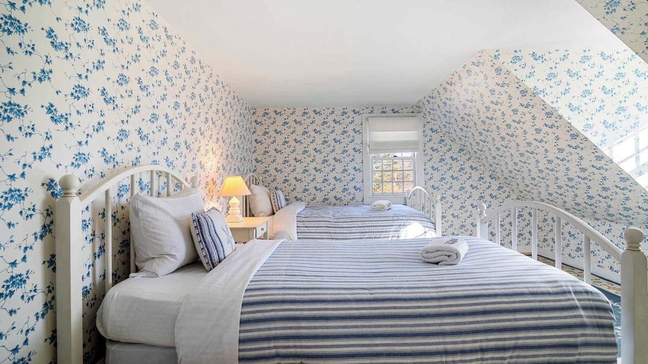 Photo of Others in West Dennis