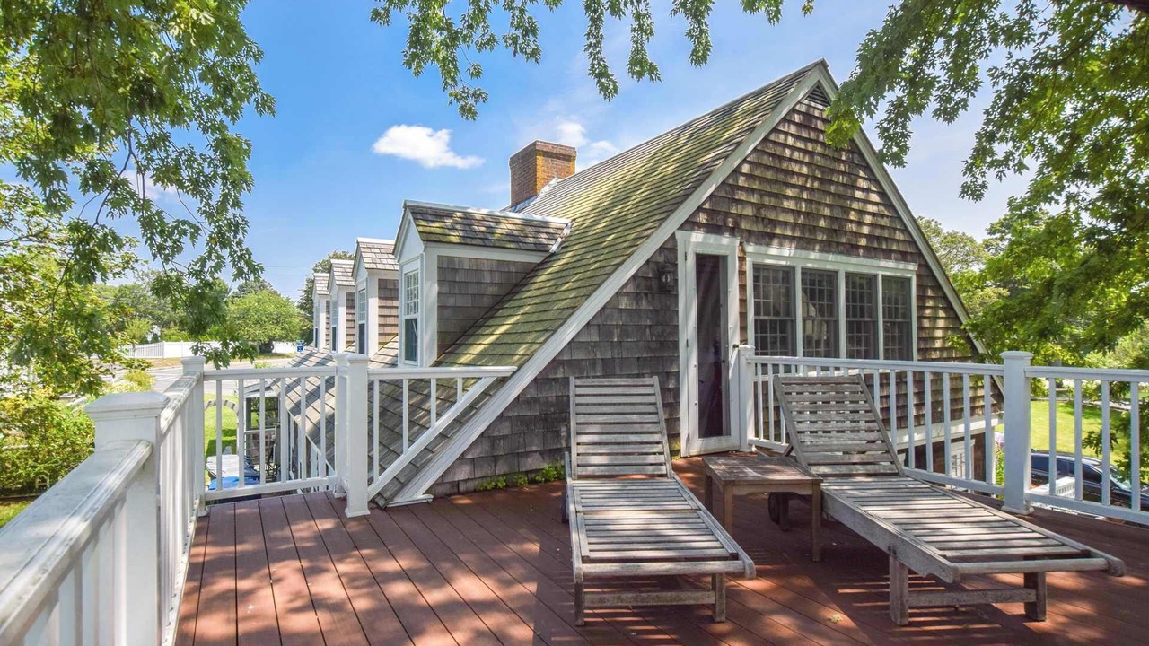 Photo of Patio Balcony in West Dennis