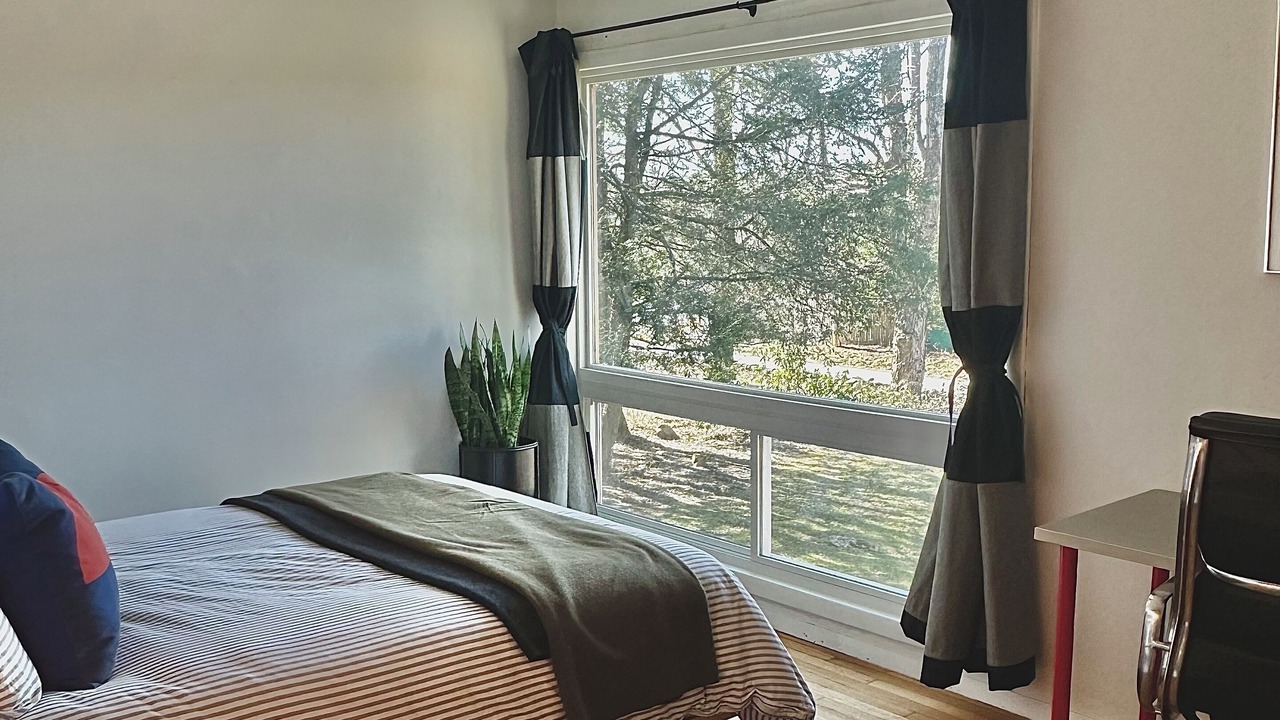 Photo of Bedroom in Staatsburg