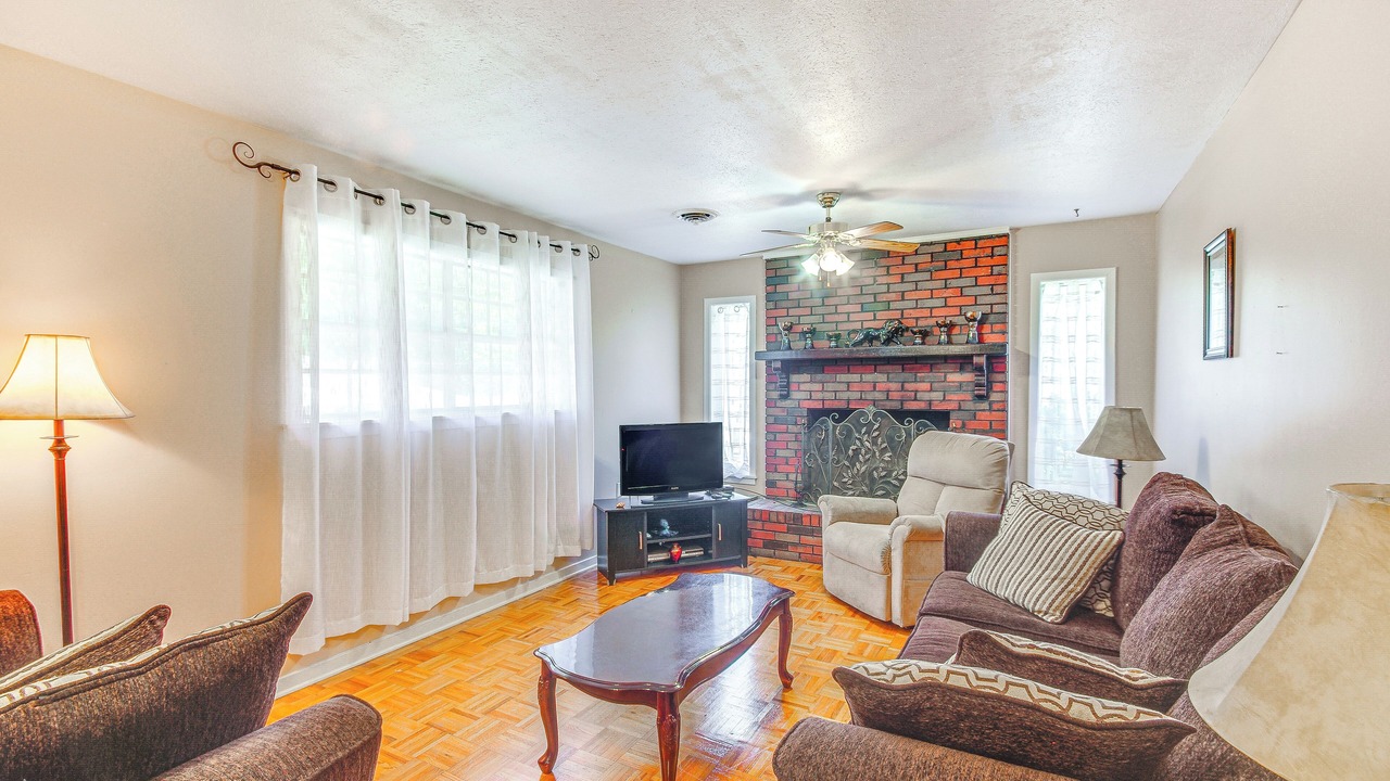 Photo of Bedroom in Vicksburg