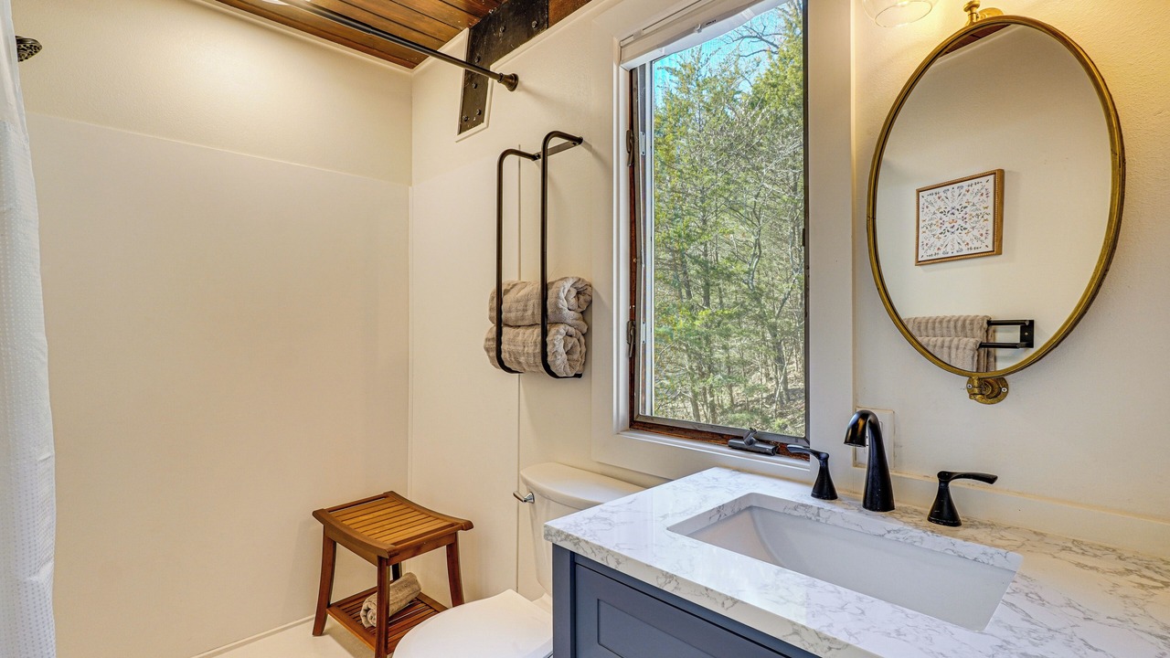 Photo of Bathroom in Garfield