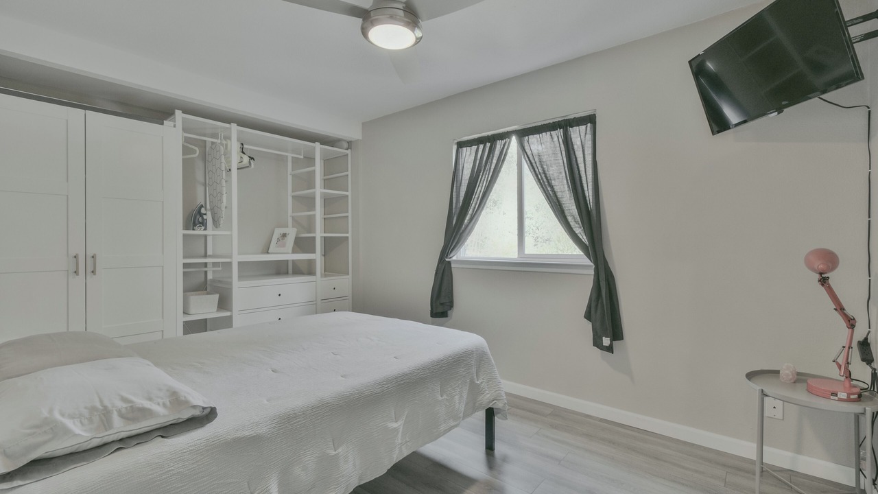 Photo of Bedroom in Greater South River City