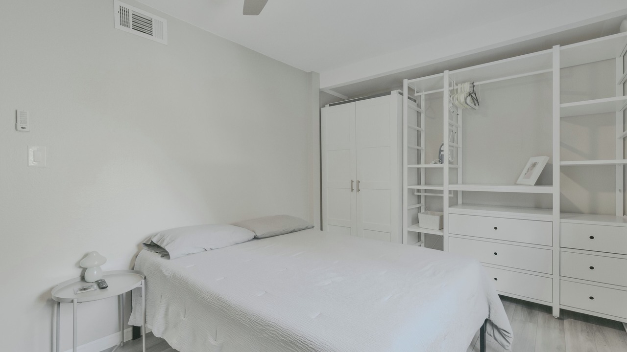 Photo of Bedroom in Greater South River City