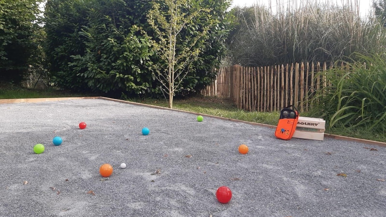Photo of Outdoor in Livre-sur-Changeon