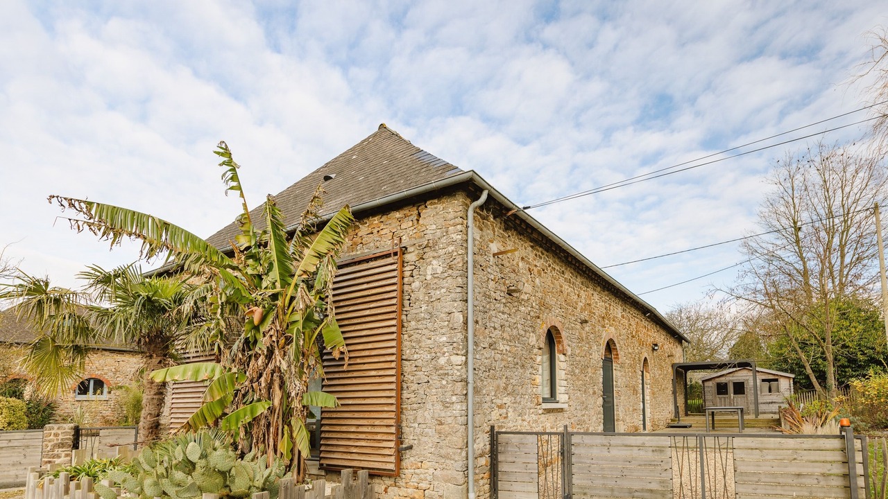 Photo of Outdoor in Livre-sur-Changeon