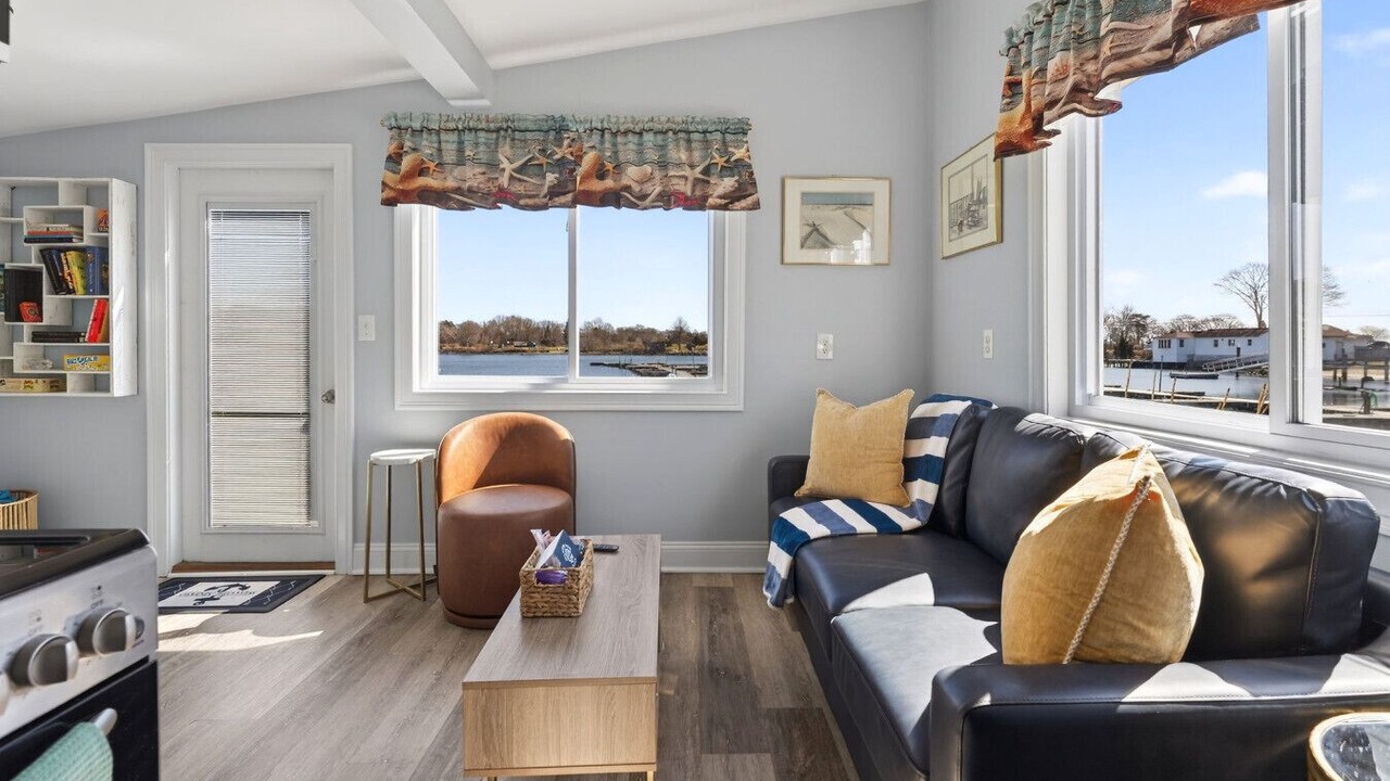 Photo of Livingroom in Groton