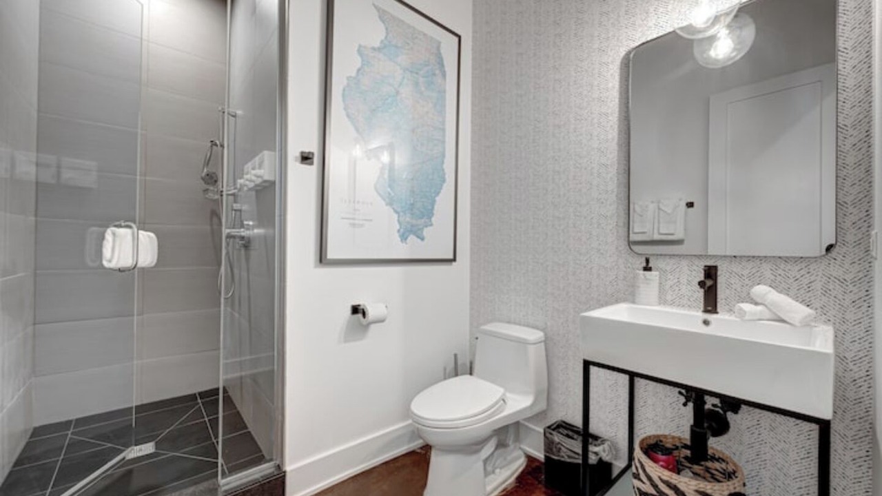 Photo of Bathroom in West Loop