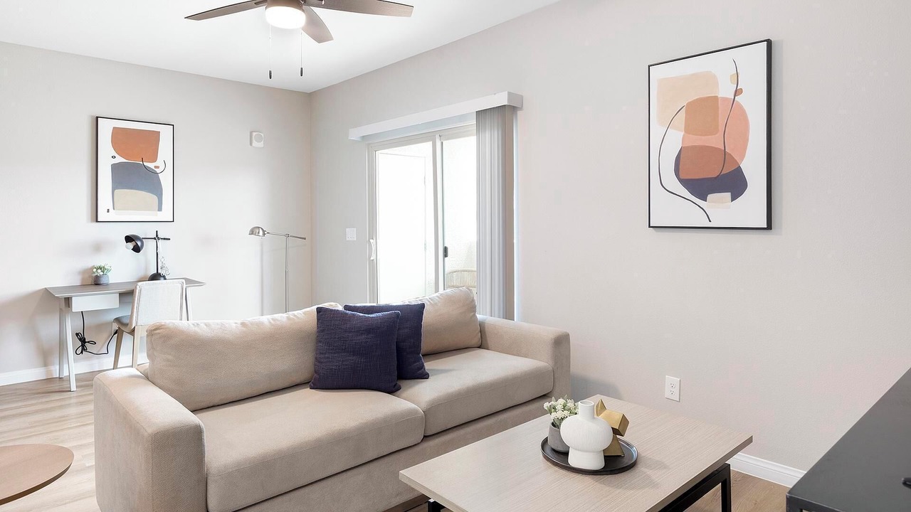Photo of Livingroom in Townsite