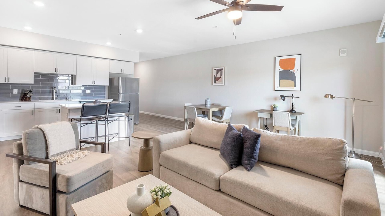 Photo of Livingroom in Townsite