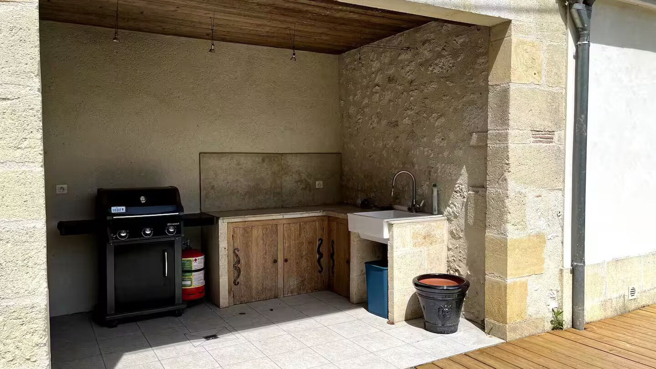 Photo of Patio Balcony in Port-Sainte-Foy-et-Ponchapt