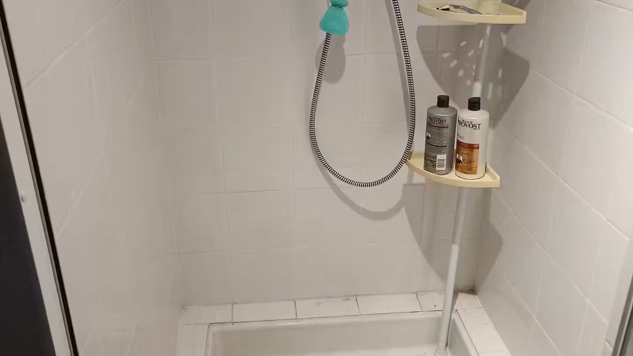 Photo of Bathroom in Port-Sainte-Foy-et-Ponchapt