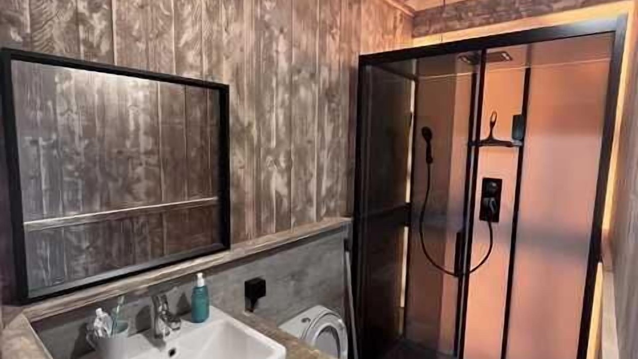 Photo of Bathroom in Montolieu