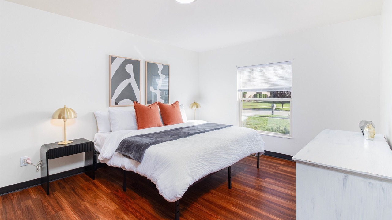 Photo of Bedroom in New Baltimore