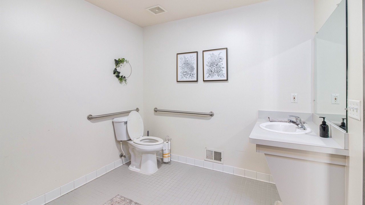 Photo of Bathroom in New Baltimore