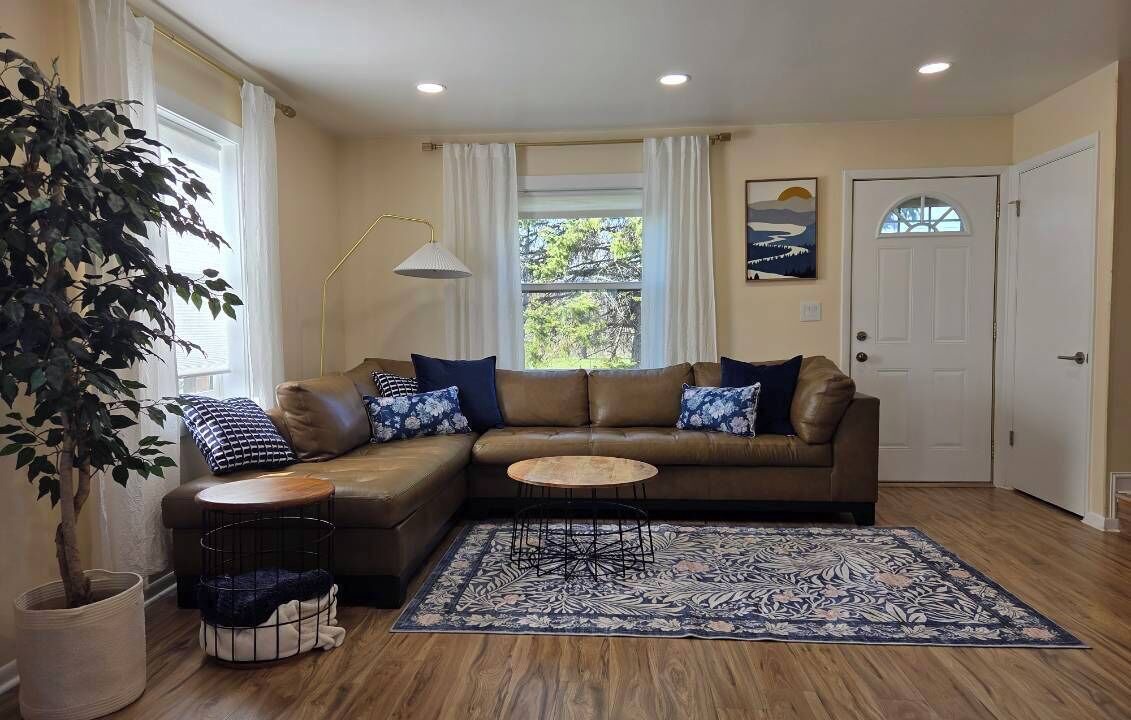 Photo of Livingroom in Gurnee