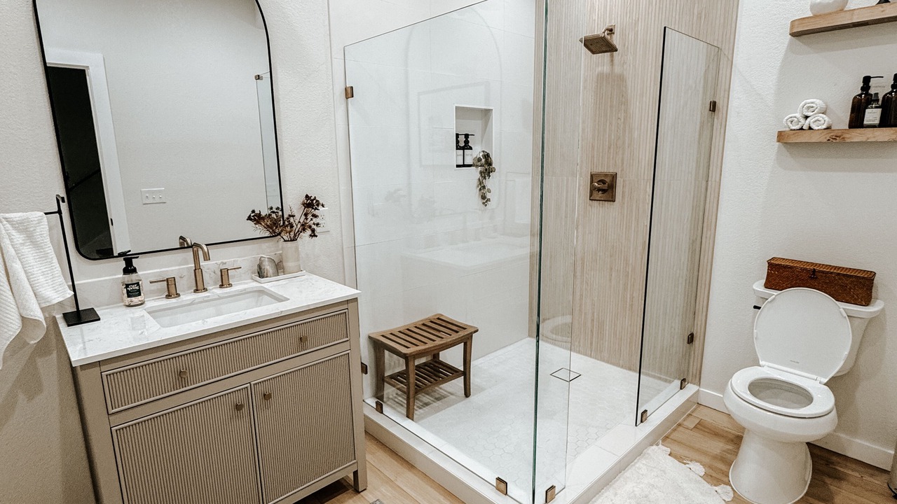 Photo of Bathroom in Durant