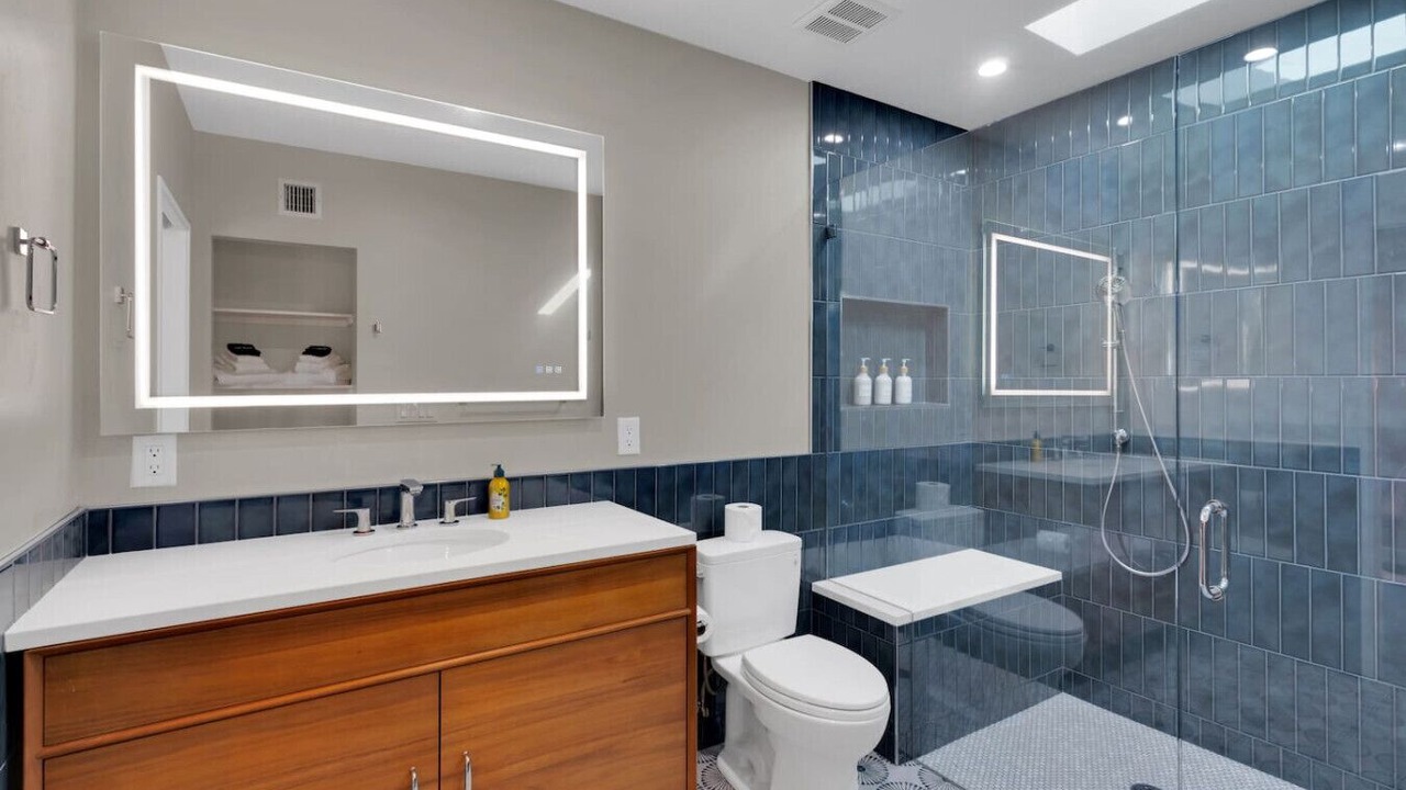 Photo of Bathroom in Blenman-Elm