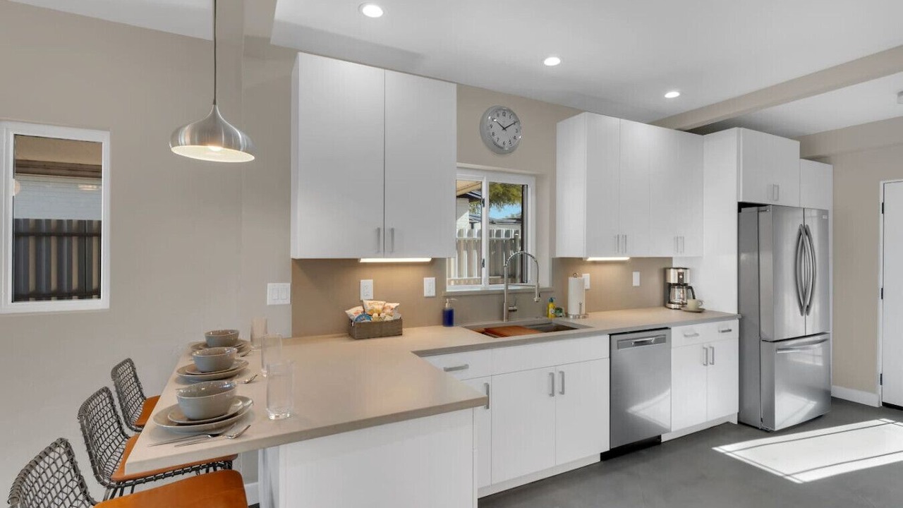 Photo of Kitchen in Blenman-Elm