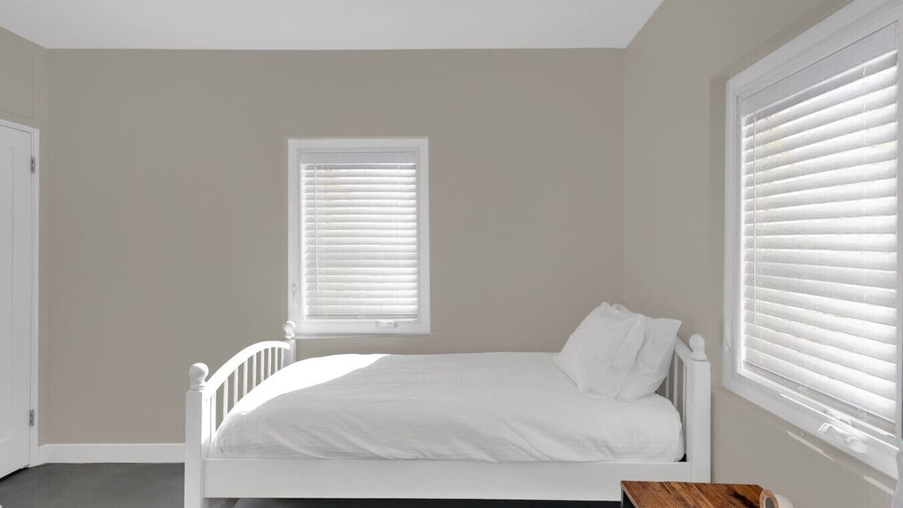 Photo of Bedroom in Blenman-Elm