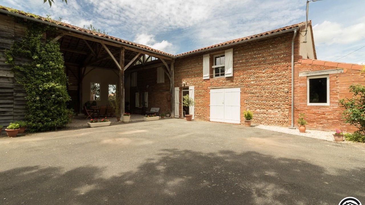 Photo of Outdoor in Montesquieu-Volvestre