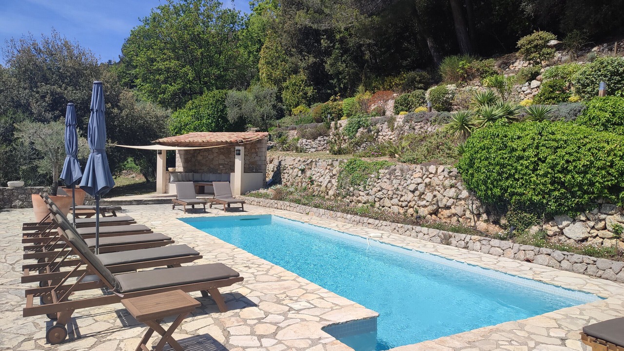 Photo of Others in Speracedes