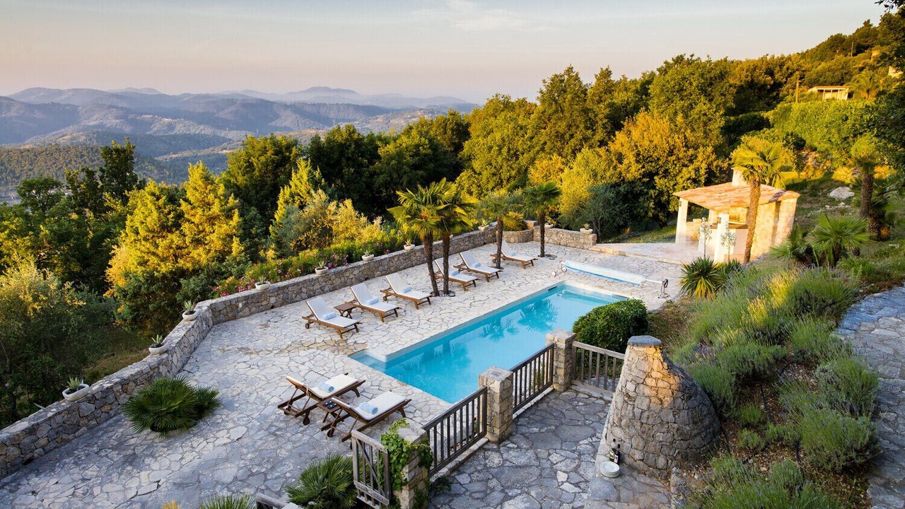 Photo of Others in Speracedes