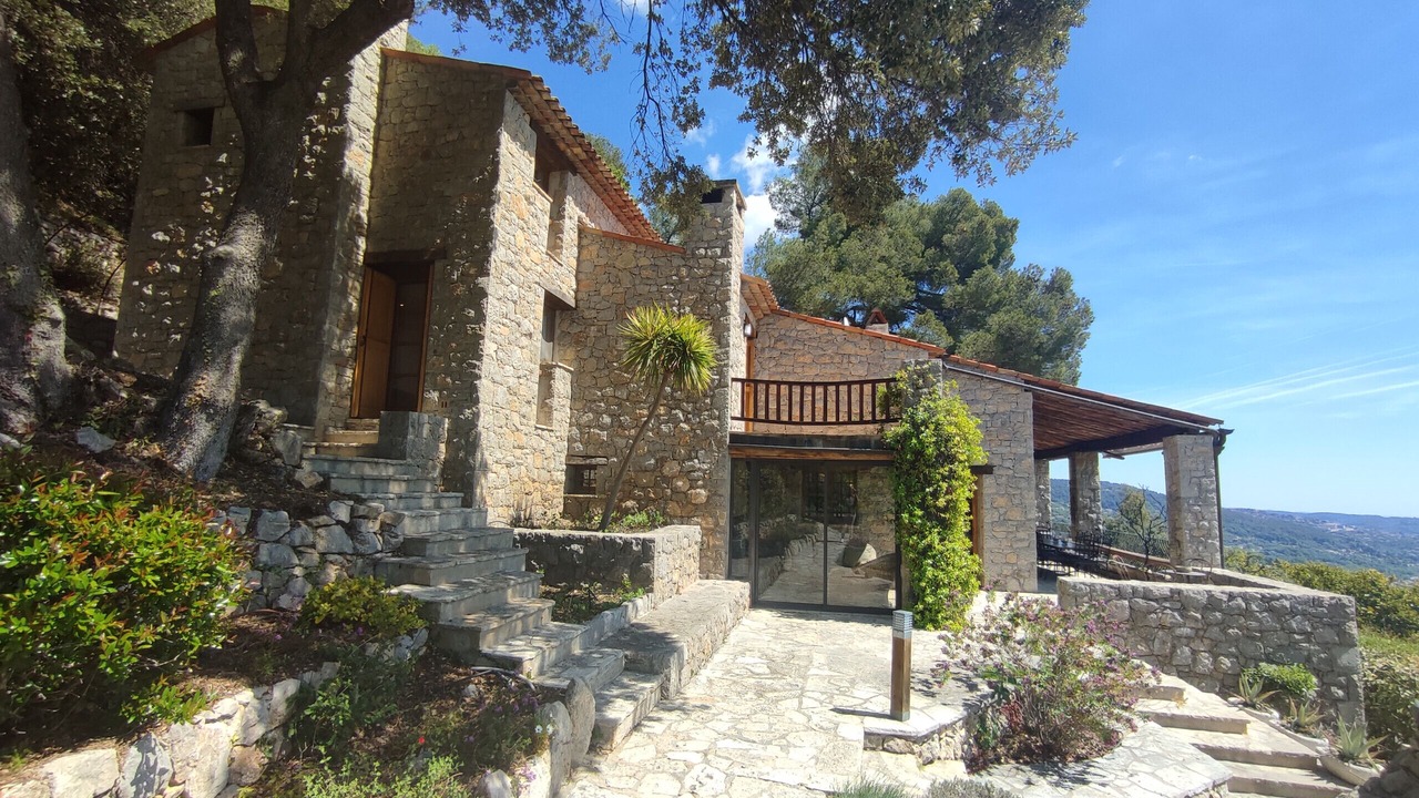 Photo of Others in Speracedes