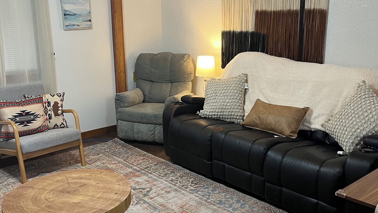 Photo of Livingroom in Eminence