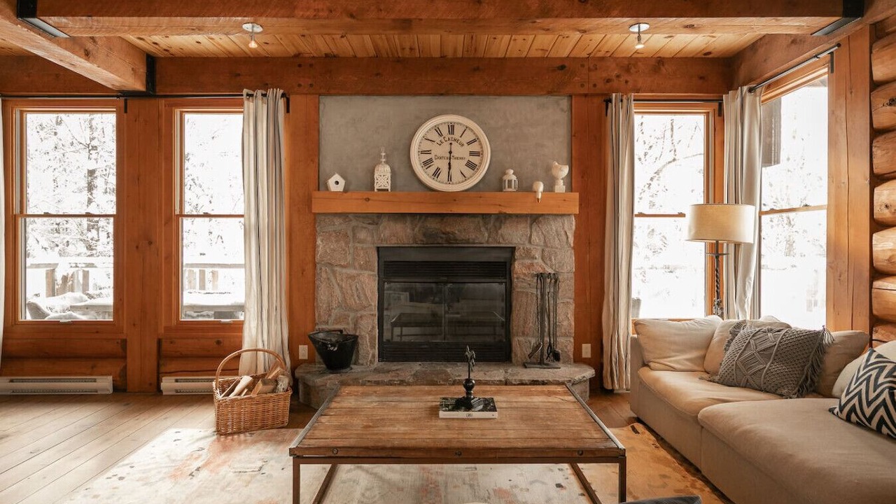 Photo of Livingroom in Lac-Superieur