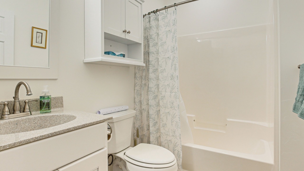 Photo of Bathroom in Abrams