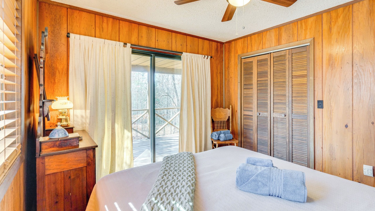 Photo of Bedroom in Murphy