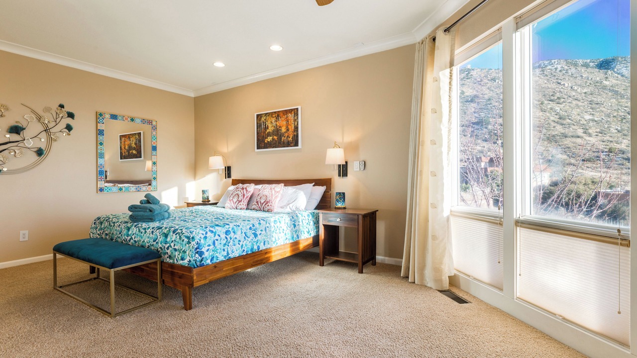 Photo of Bedroom in Glenwood Hills
