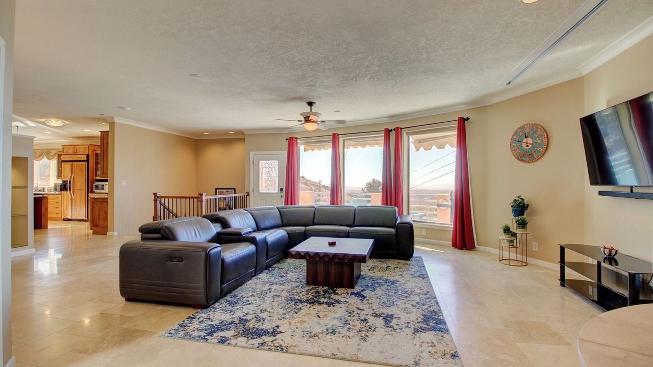 Photo of Livingroom in Glenwood Hills