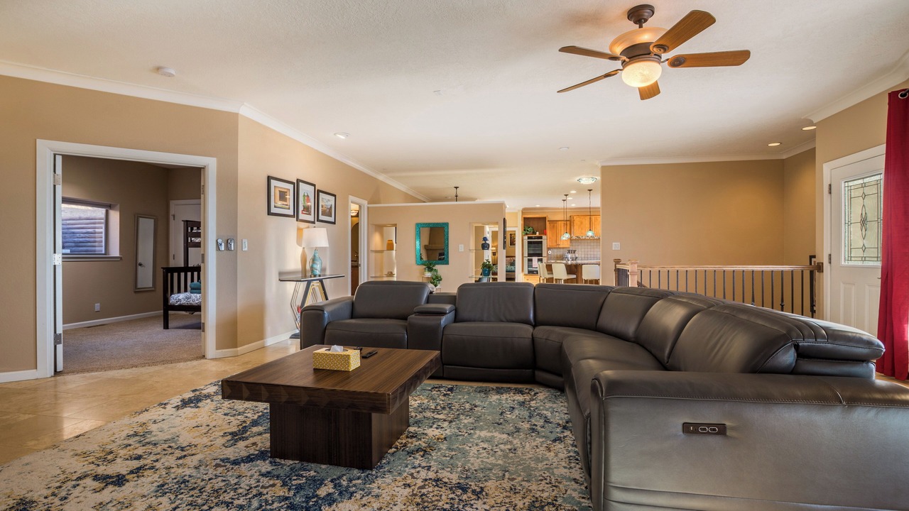 Photo of Livingroom in Glenwood Hills