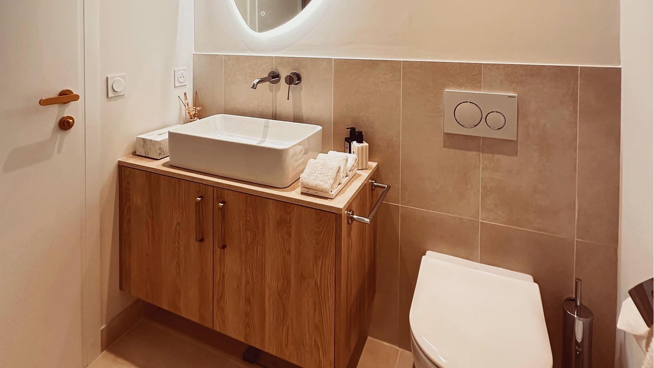 Photo of Bathroom in Saint-Tropez City Centre