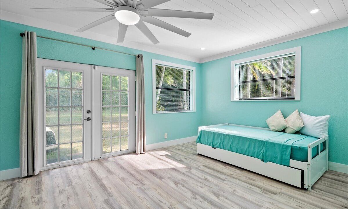 Photo of Bedroom in Lake Worth