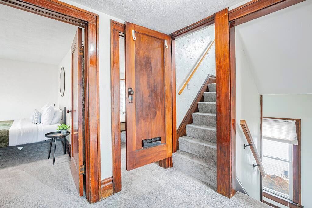 Photo of Bedroom in Firestone Park