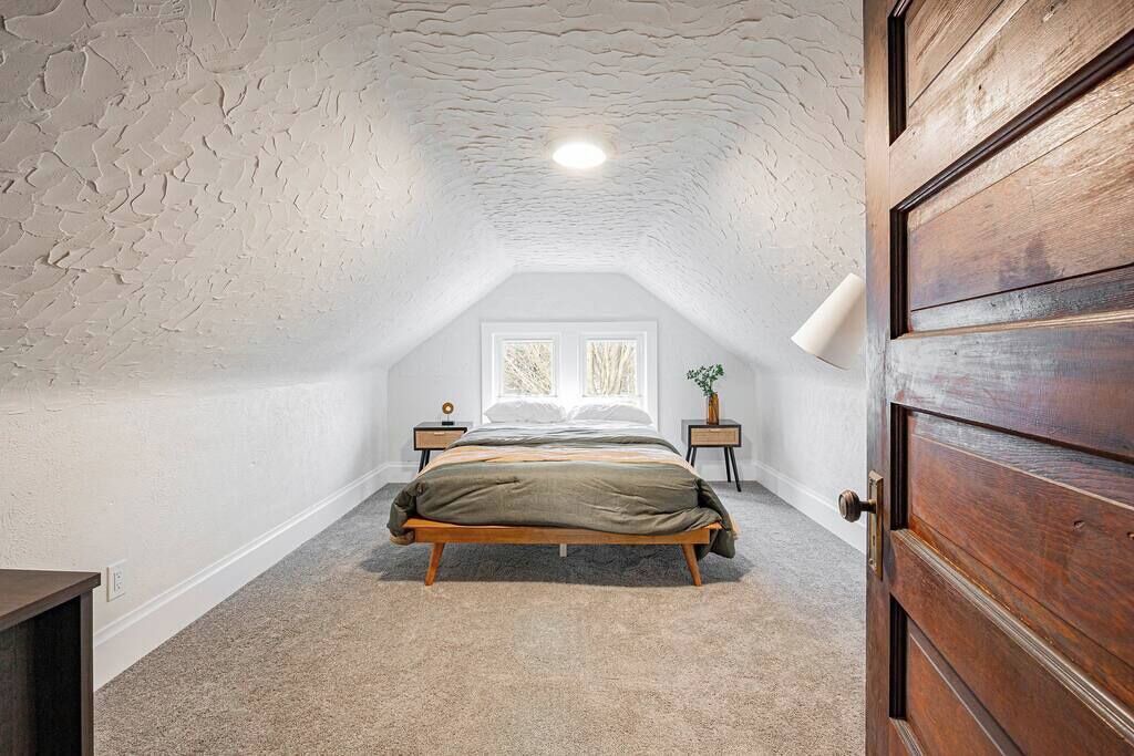 Photo of Bedroom in Firestone Park