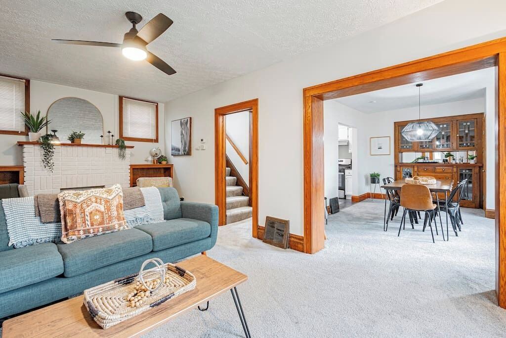 Photo of Livingroom in Firestone Park