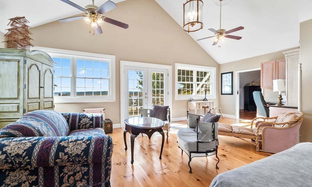 Photo of Livingroom in South Gouldsboro
