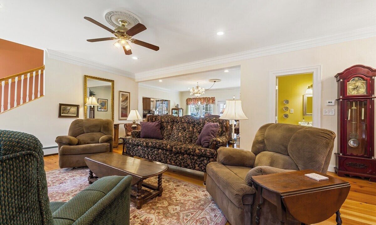 Photo of Livingroom in South Gouldsboro