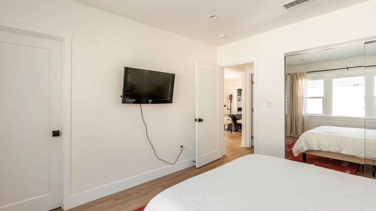 Photo of Bedroom in East Hollywood