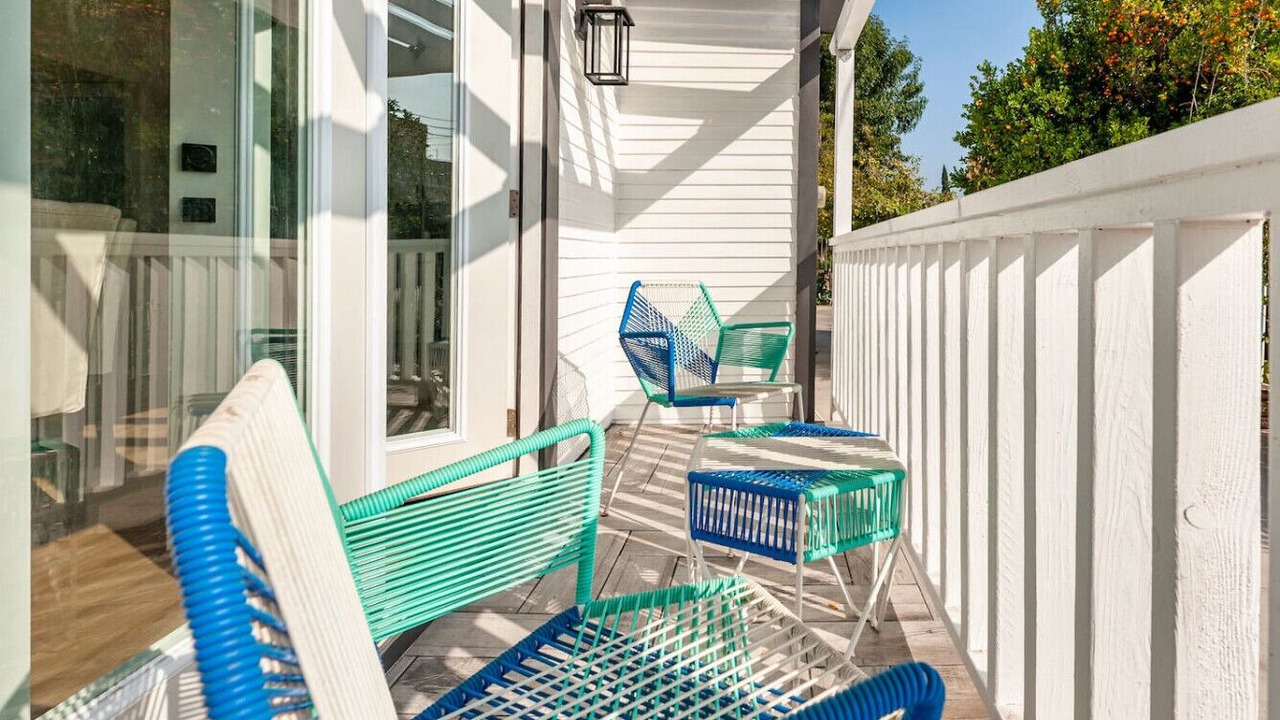 Photo of Patio Balcony in East Hollywood