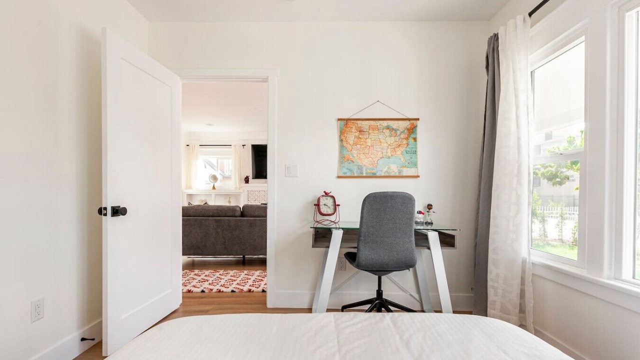 Photo of Bedroom in East Hollywood
