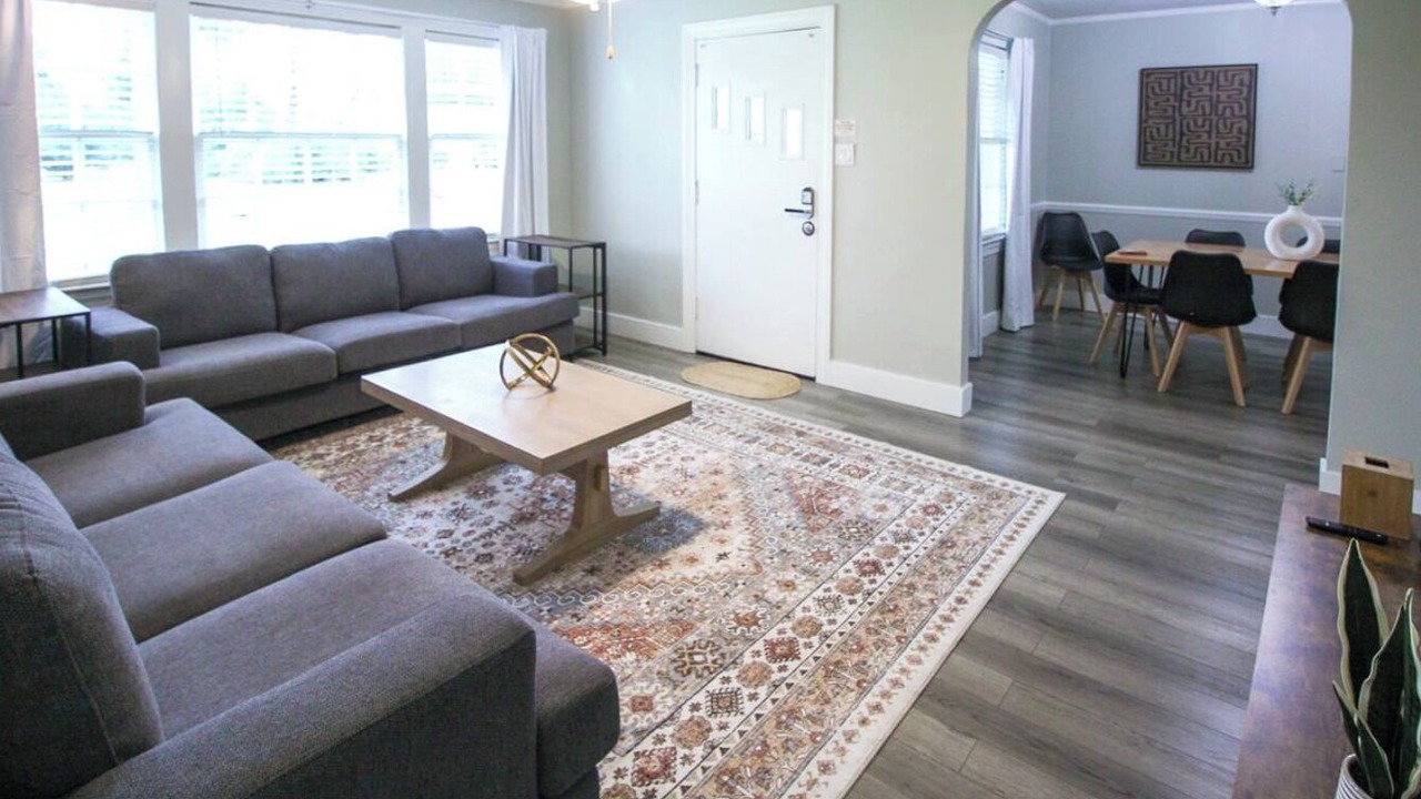 Photo of Livingroom in Hattiesburg