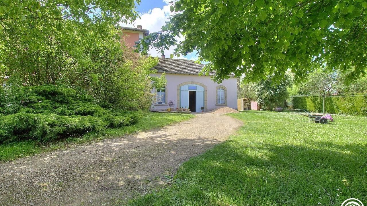 Photo of Outdoor in Cormoranche-sur-Saone