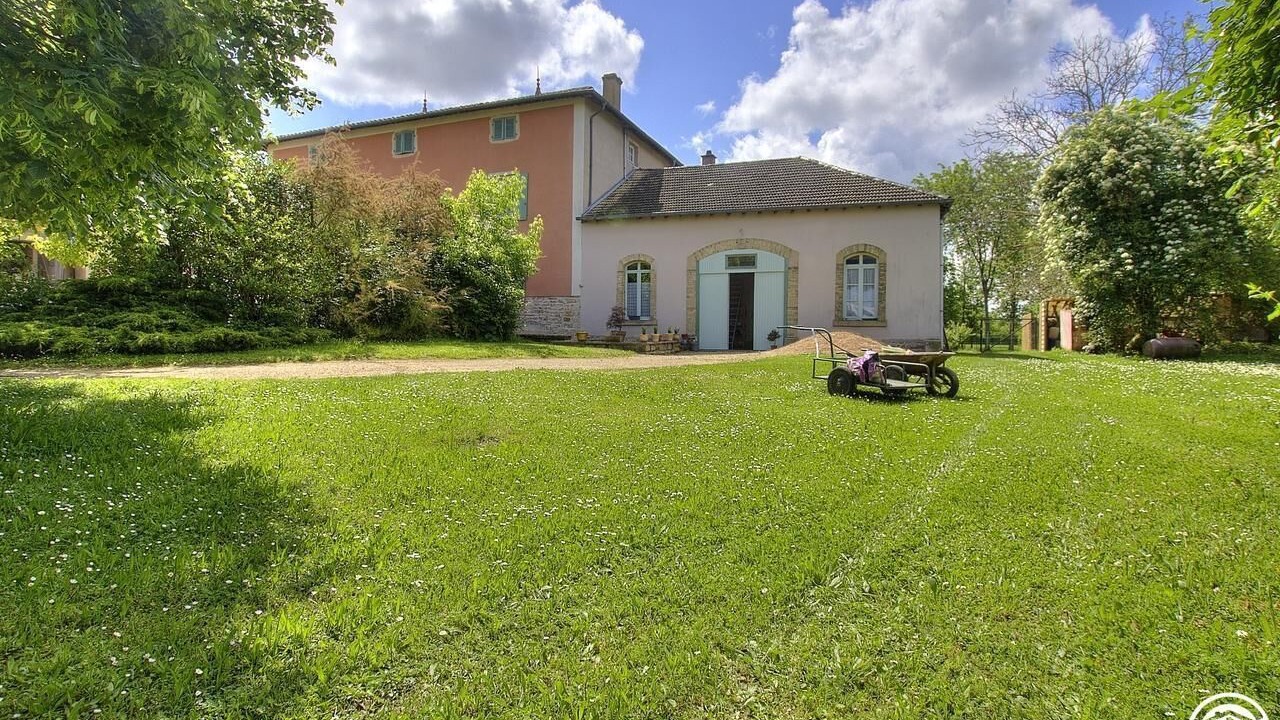 Photo of Outdoor in Cormoranche-sur-Saone