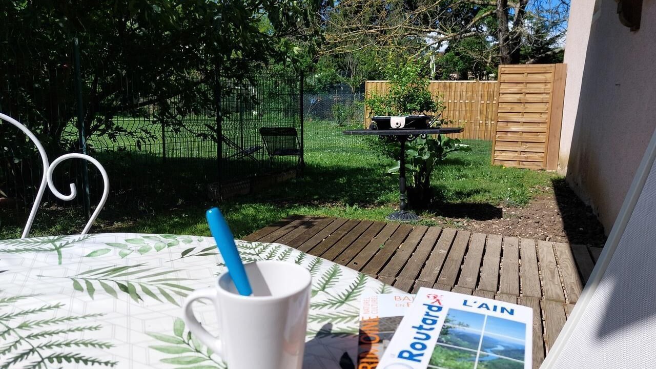 Photo of Outdoor in Cormoranche-sur-Saone