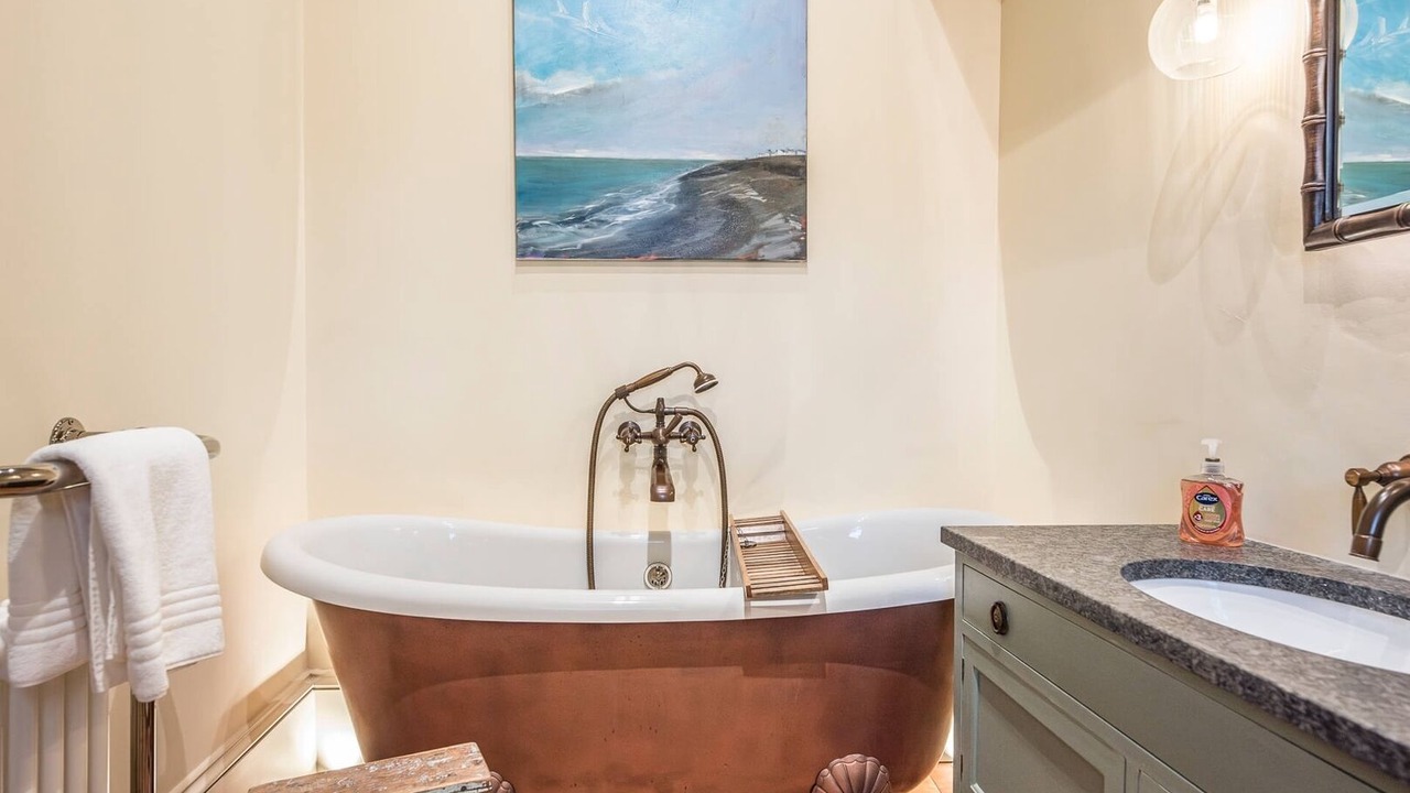 Photo of Bathroom in Weybread