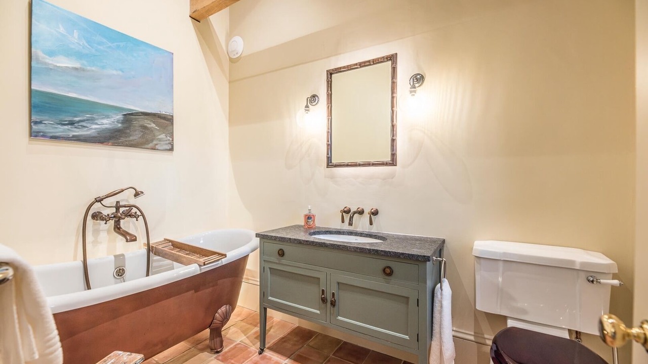 Photo of Bathroom in Weybread